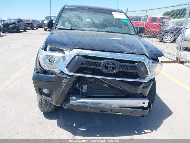 Toyota Tacoma Base V6 2015 3TMLU4EN4FM177007 Image 12