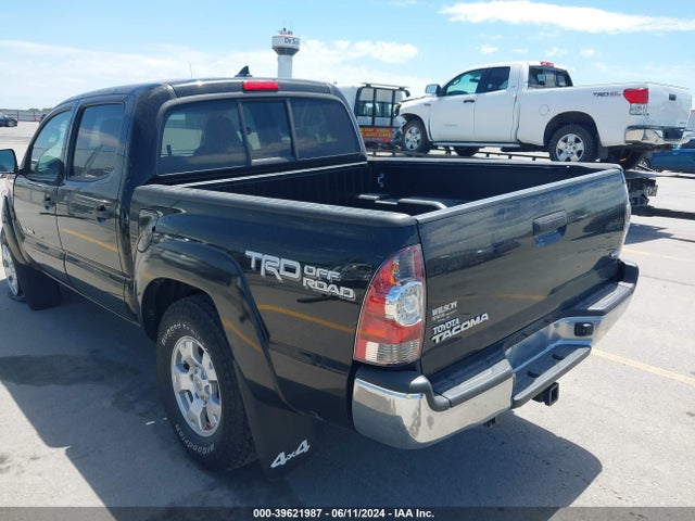 Toyota Tacoma Base V6 2015 3TMLU4EN4FM177007 Image 3