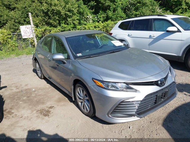 Toyota Camry Le Awd 2022 4T1C11BK8NU064152 zdjęcie główne