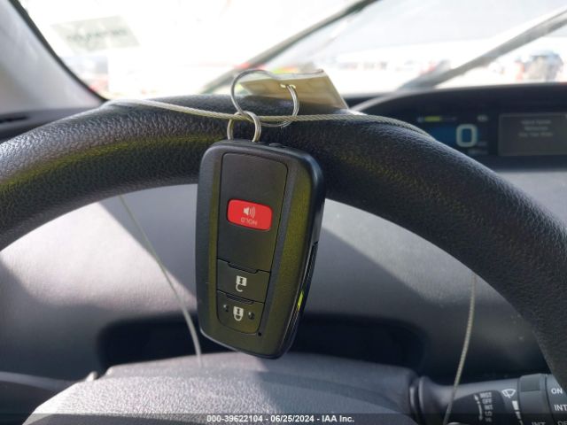 JTDKARFU3L3118972 Toyota Prius Le