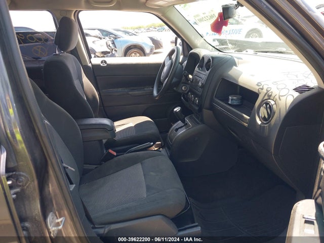 1C4NJPBA2HD115009 Jeep Patriot Sport Fwd