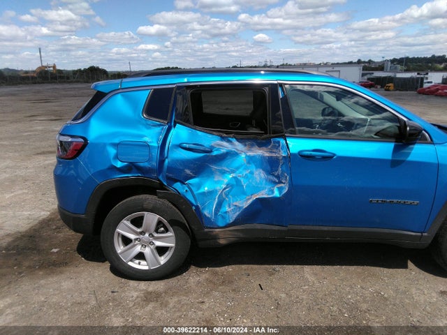 3C4NJDBB1NT154512 Jeep Compass Latitude 4x4