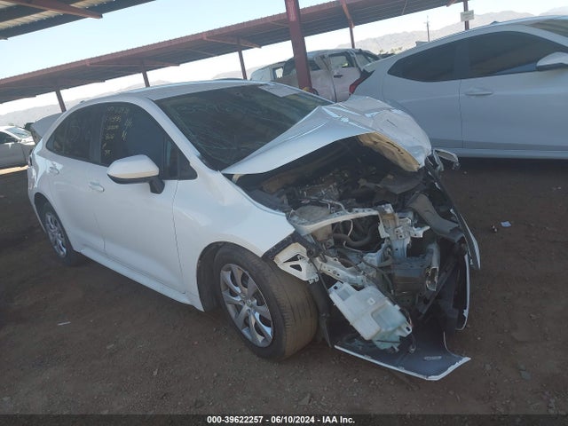 Toyota COROLLA LE 2020 5YFEPRAE2LP145485 Image 1