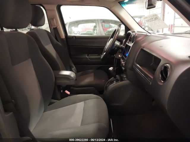 1C4NJPFB3GD569805 Jeep Patriot Latitude