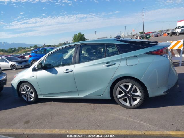 JTDKARFU3G3018215 Toyota Prius Three Touring