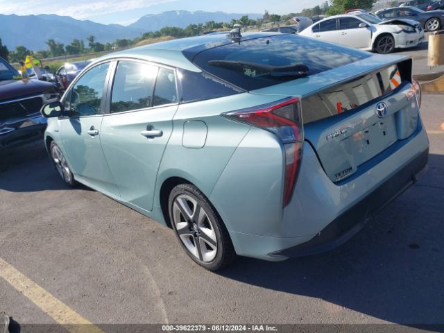 JTDKARFU3G3018215 Toyota Prius Three Touring