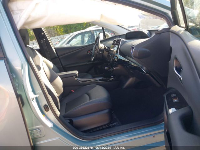 JTDKARFU3G3018215 Toyota Prius Three Touring