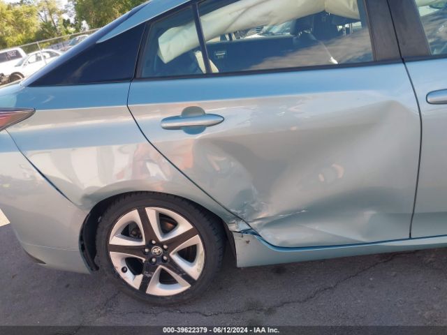 JTDKARFU3G3018215 Toyota Prius Three Touring