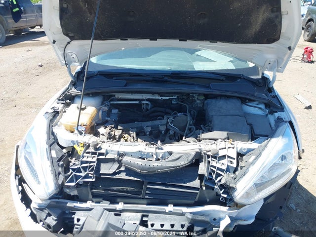 Ford FOCUS SE 2016 1FADP3F2XGL239903 Image 10