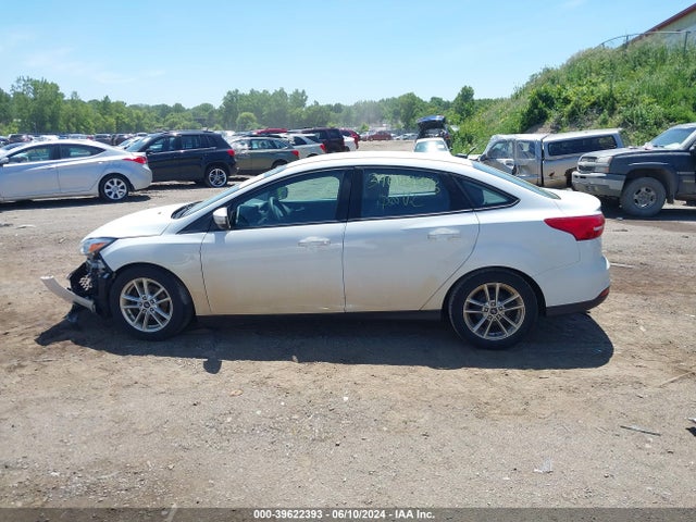 Ford FOCUS SE 2016 1FADP3F2XGL239903 Image 15