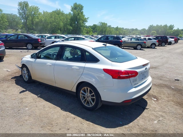 Ford FOCUS SE 2016 1FADP3F2XGL239903 Image 3