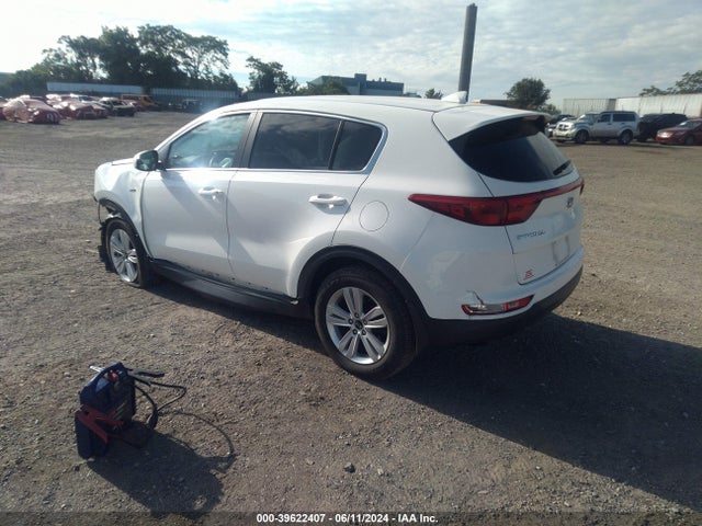 KIA Sportage Lx 2018 KNDPMCAC4J7378120 Image 3