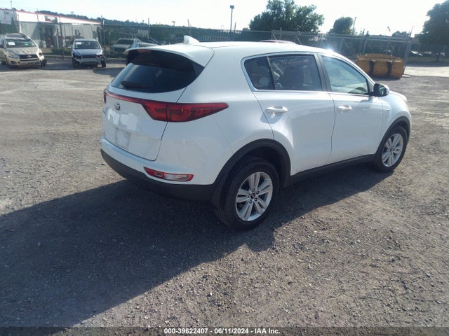 KIA Sportage Lx 2018 KNDPMCAC4J7378120 Image 4