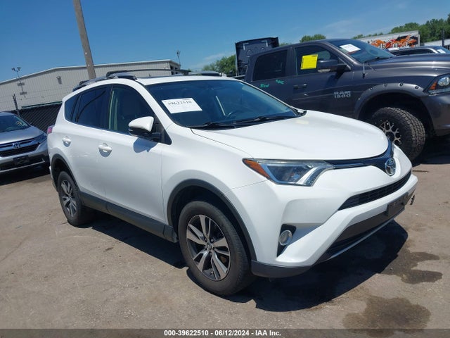 Toyota Rav4 Xle 2016 JTMRFREV9GD183304 zdjęcie główne