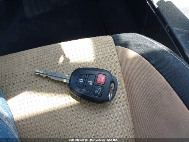 Toyota Rav4 Xle 2016 JTMRFREV9GD183304 Image 11