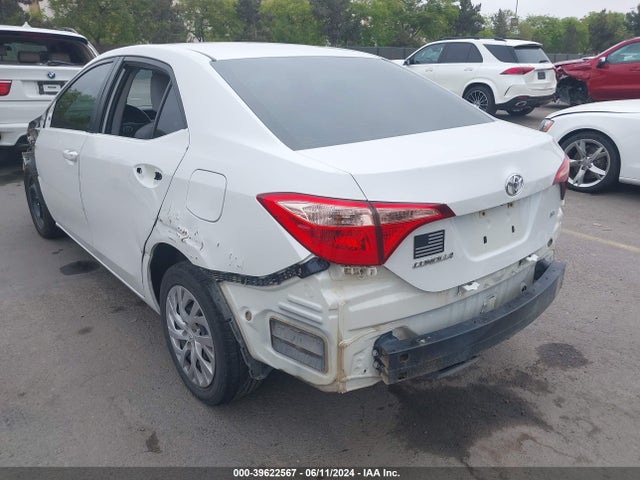 Toyota COROLLA LE 2018 5YFBURHE2JP755336 Image 18