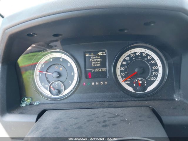 1C6RR7FG0JS235747 RAM 1500 St