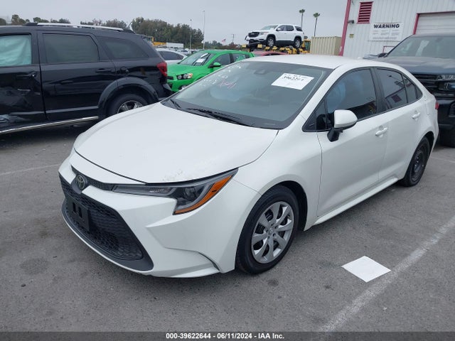 Toyota COROLLA LE 2021 5YFEPMAE3MP208873 Image 2
