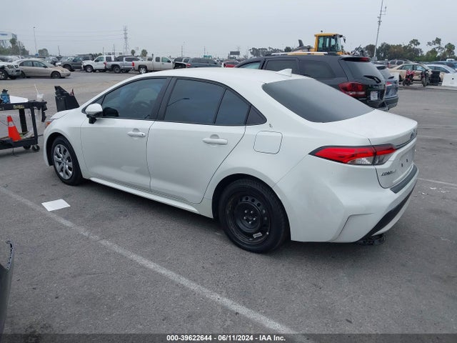 Toyota COROLLA LE 2021 5YFEPMAE3MP208873 Image 3