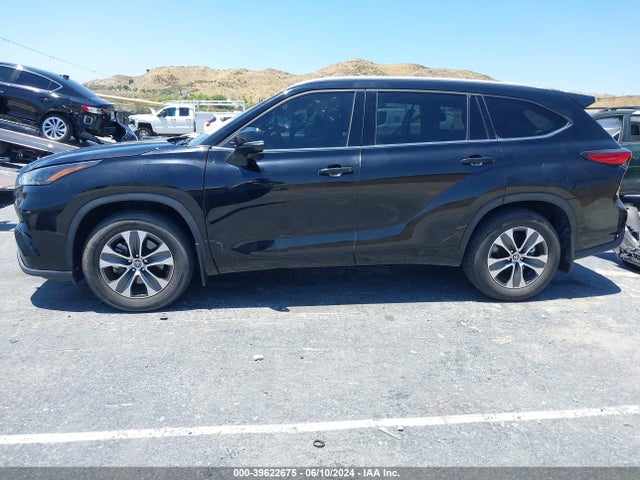Toyota Highlander Xle 2022 5TDHZRAH0NS559943 Image 14