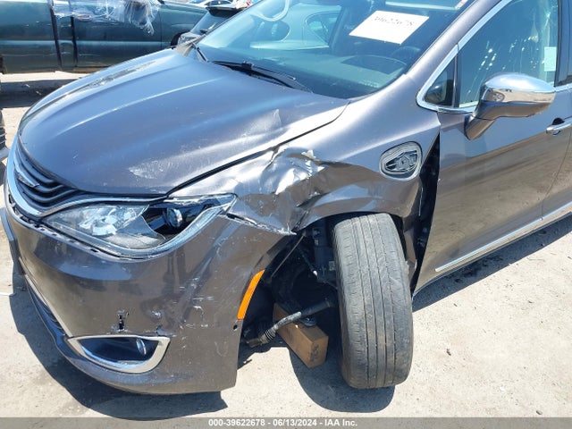 2C4RC1N76JR213701 Chrysler Pacifica Hybrid Limited