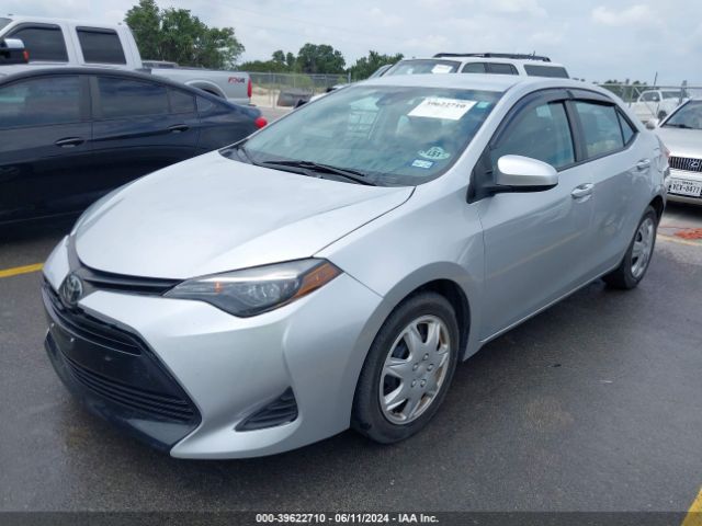 2T1BURHE2KC235977 Toyota COROLLA LE