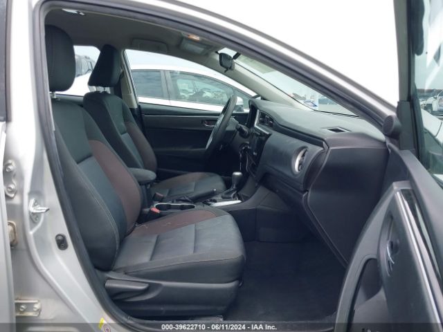 2T1BURHE2KC235977 Toyota COROLLA LE