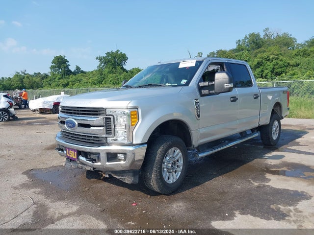 Ford F-250 Xlt 2017 1FT7W2B63HEE53845 Image 2