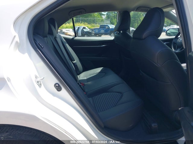 4T1G11AK6NU037275 Toyota CAMRY SE
