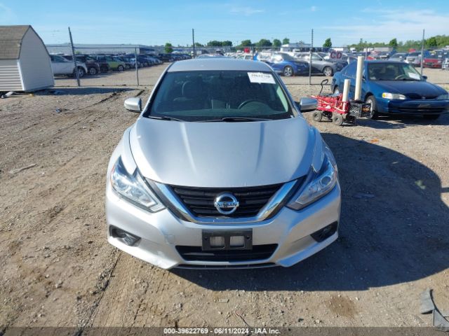 1N4AL3AP1JC179017 Nissan Altima 2.5 Sl