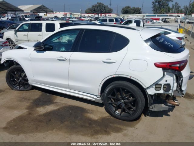 ZASPAJAN5M7D17739 Alfa Romeo Stelvio Rwd
