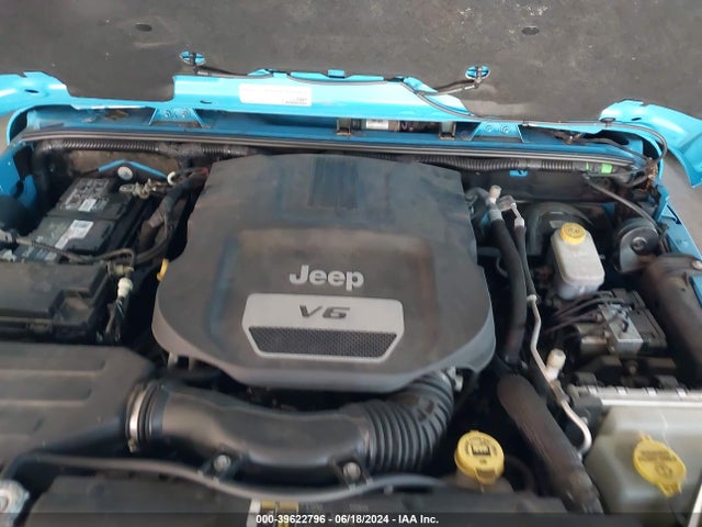 1C4BJWEGXHL734847 Jeep Wrangler Unlimited Sahara 4x4