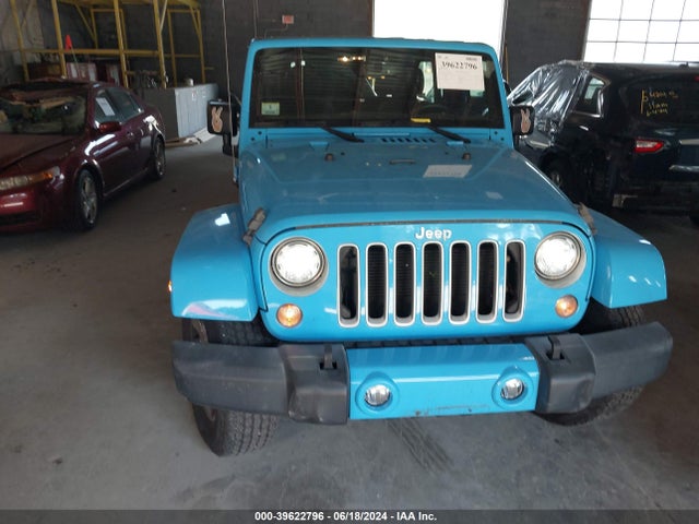 1C4BJWEGXHL734847 Jeep Wrangler Unlimited Sahara 4x4
