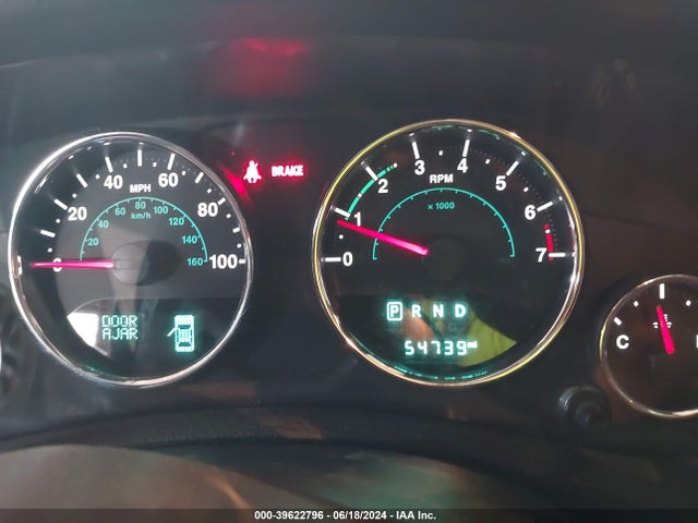 1C4BJWEGXHL734847 Jeep Wrangler Unlimited Sahara 4x4