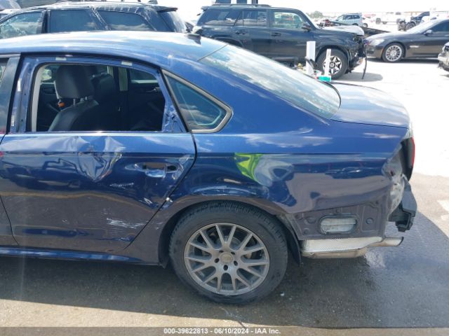 1VWAS7A3XFC035018 Volkswagen Passat 1.8t Wolfsburg Edition