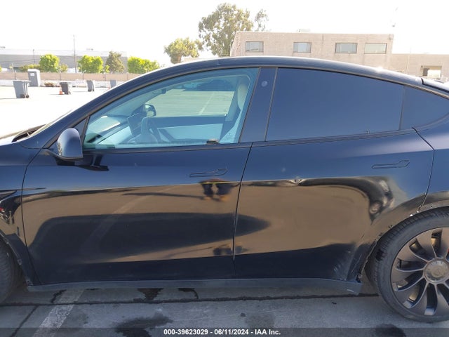 5YJYGDEF4MF209476 Tesla Model Y Performance Dual Motor All-wheel Drive