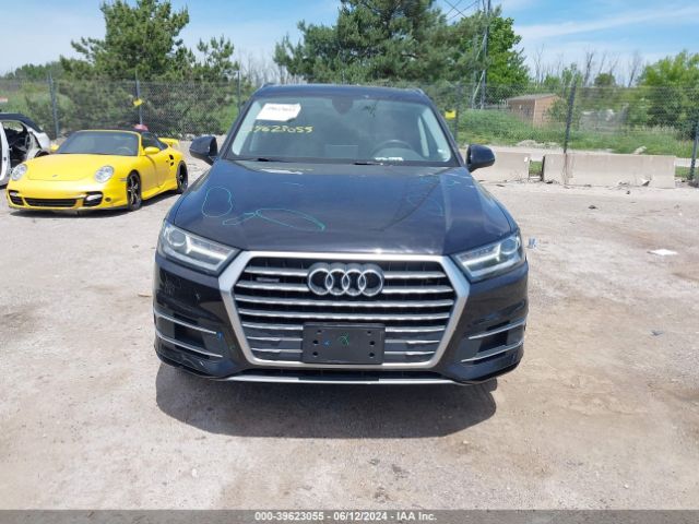 WA1AHAF71KD037748 Audi Q7 45 Premium