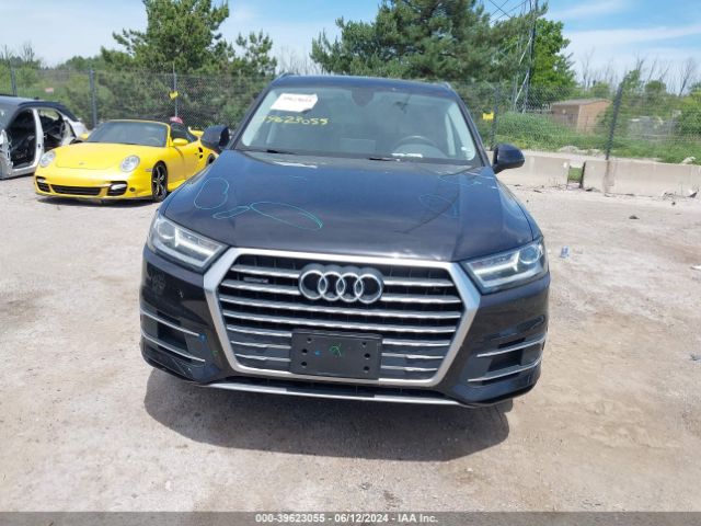WA1AHAF71KD037748 Audi Q7 45 Premium