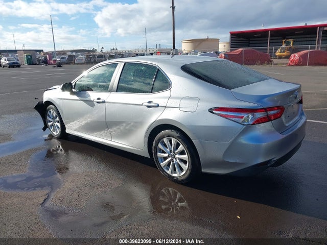 Toyota CAMRY L 2018 4T1B11HK3JU035459 Image 3