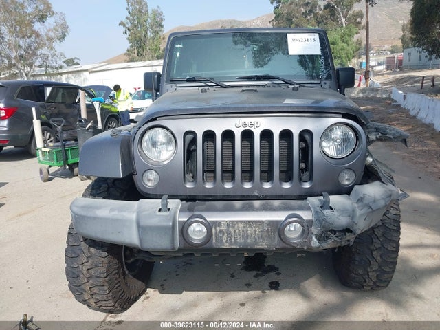 1C4BJWDG8GL192485 Jeep Wrangler Unlimited Freedom