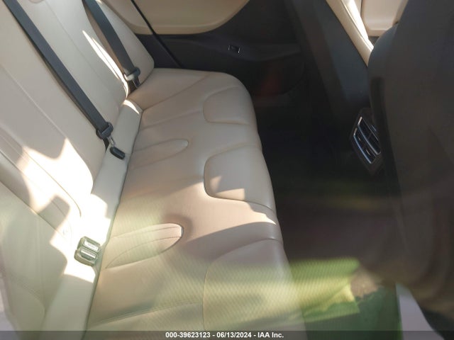 Tesla Model S P85 2014 5YJSA1H19EFP66018 Image 8