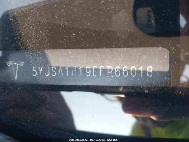 Tesla Model S P85 2014 5YJSA1H19EFP66018 Image 9