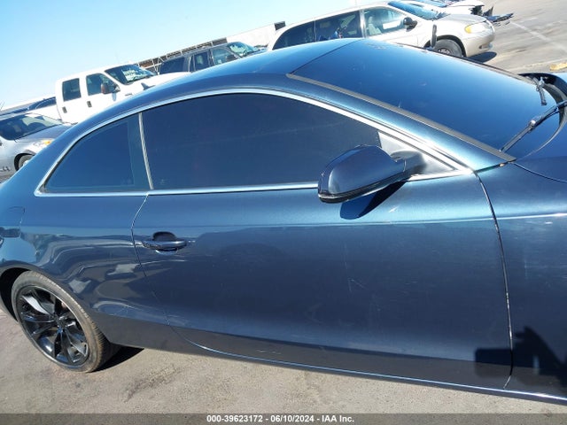 WAULFAFR5EA008584 Audi A5 2.0t Premium