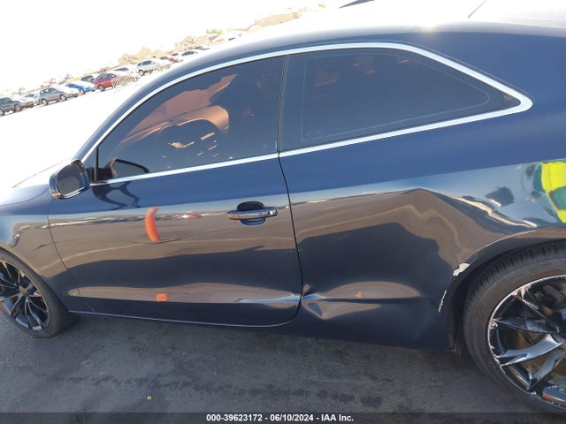 WAULFAFR5EA008584 Audi A5 2.0t Premium