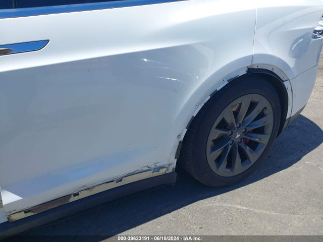 Tesla Model X P100d 2017 5YJXCBE46HF038228 Image 6