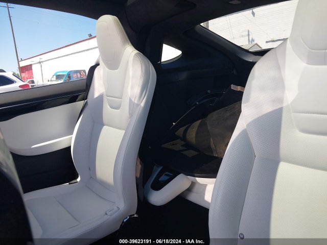 Tesla Model X P100d 2017 5YJXCBE46HF038228 Image 8
