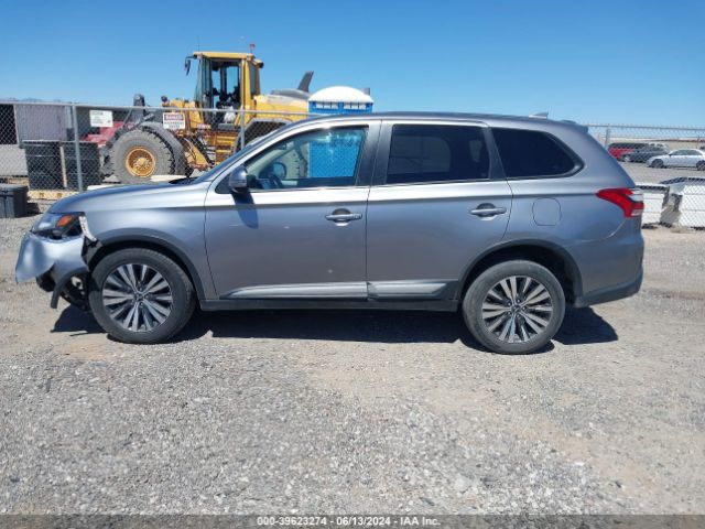 JA4AD3A31KZ049493 Mitsubishi Outlander Se