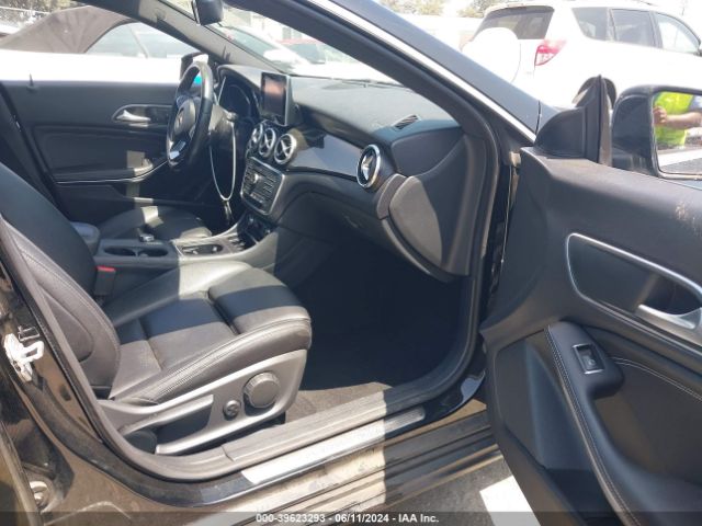 WDDSJ4GB3GN330383 Mercedes-Benz CLA 250 4MATIC