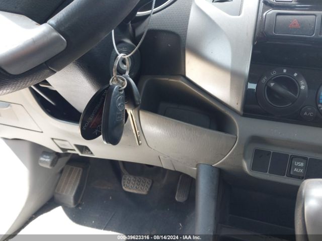 5TFJU4GN5FX078517 Toyota Tacoma Prerunner V6