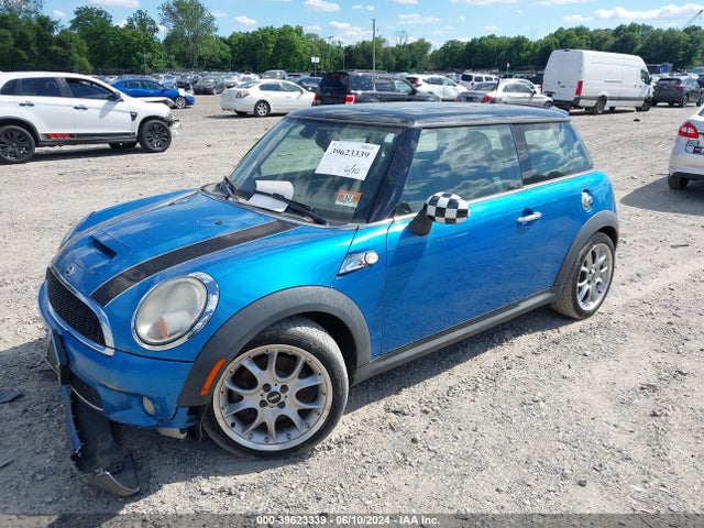 2010 MINI COOPER S WMWMF7C54ATX41183 Photo 1